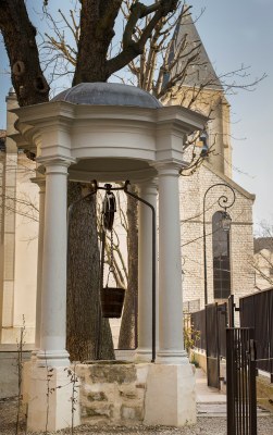 001 Cathédrale Nanterre - Le puits 1